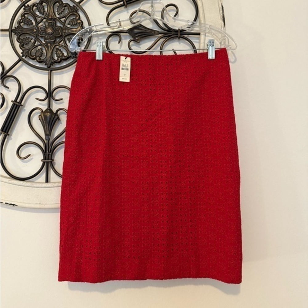 nwt Talbots Eyelet Pencil Skirt in Cherry Red, size 6, 6P - Picture 1 of 3